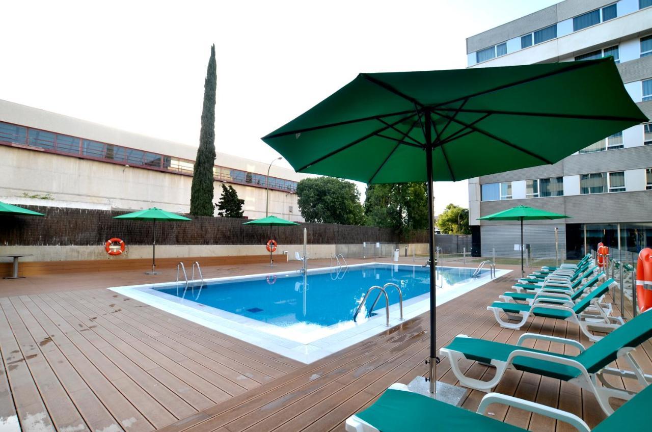 Axor Barajas Hotel Madrid Exterior photo