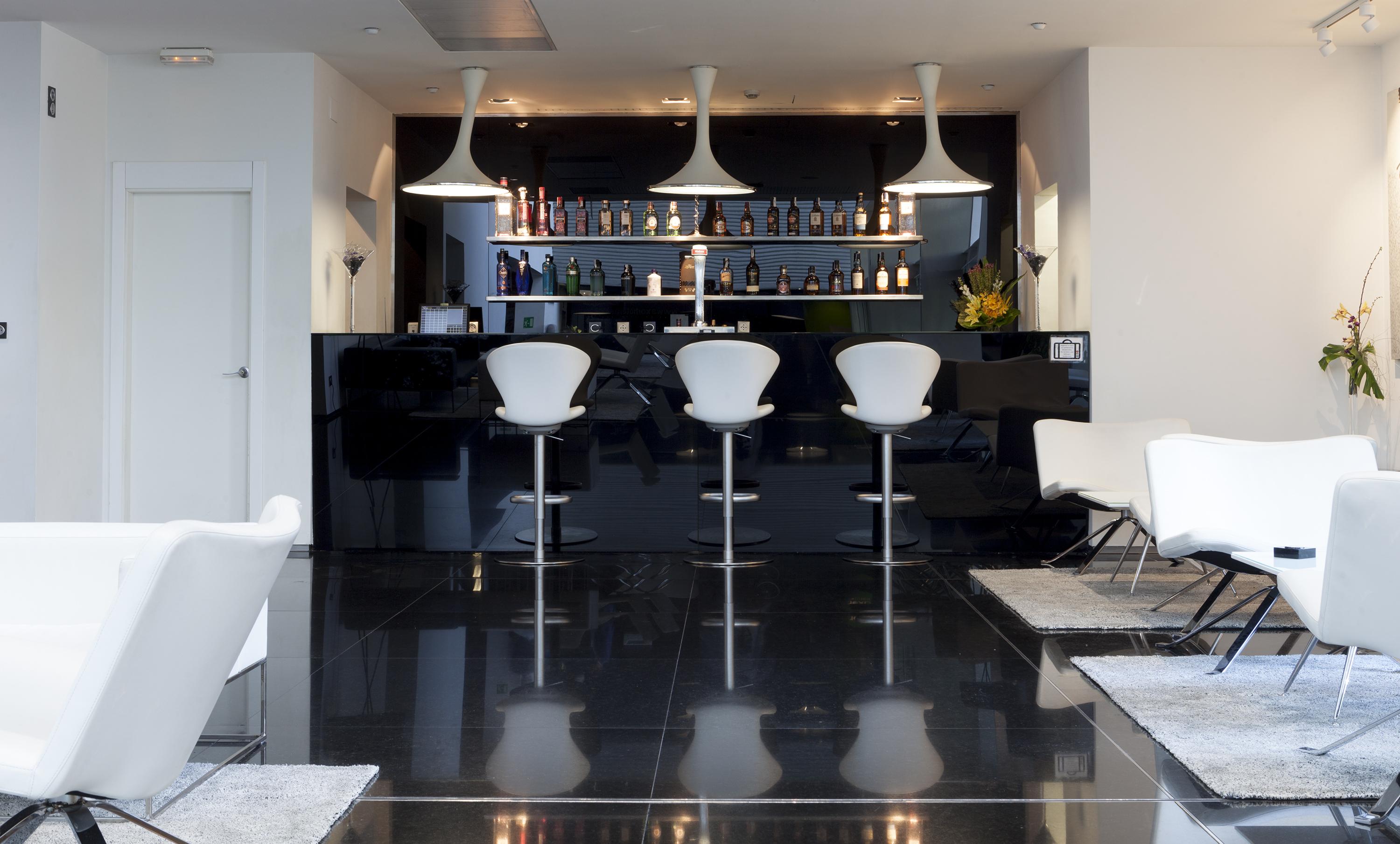Axor Barajas Hotel Madrid Exterior photo