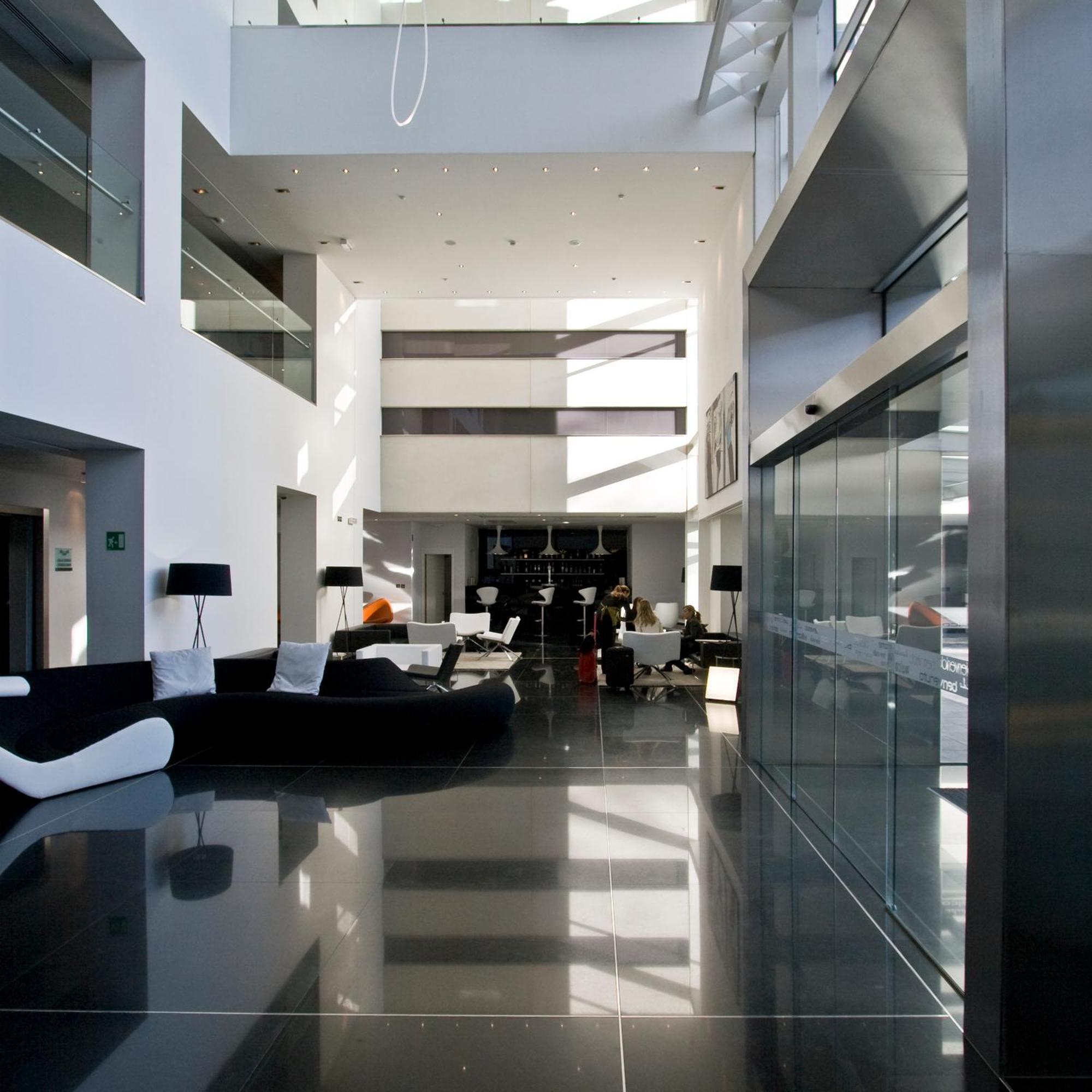 Axor Barajas Hotel Madrid Exterior photo