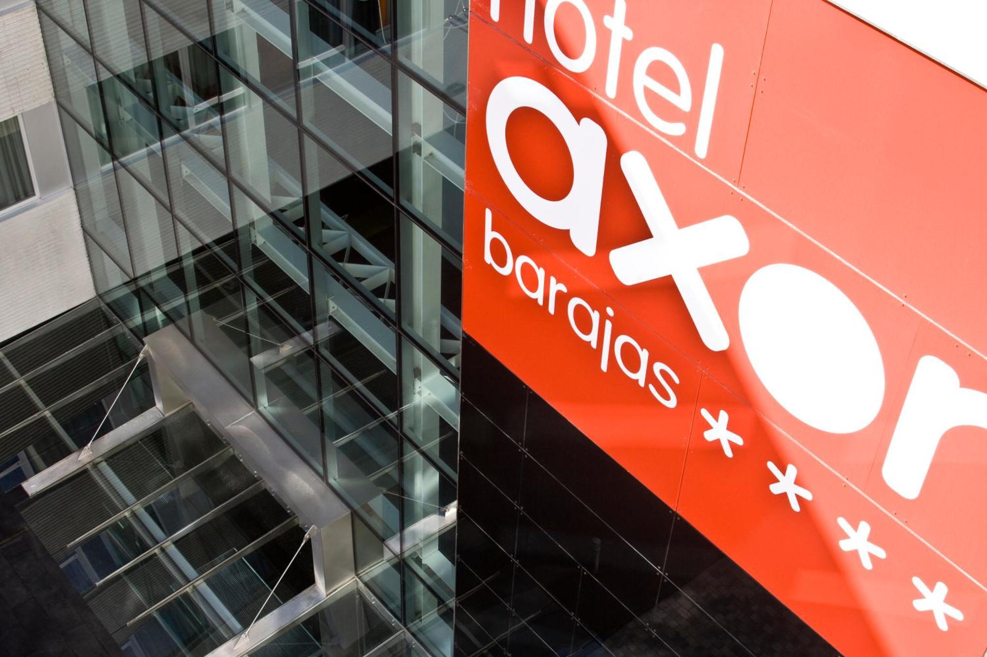 Axor Barajas Hotel Madrid Exterior photo