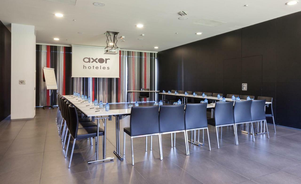 Axor Barajas Hotel Madrid Exterior photo
